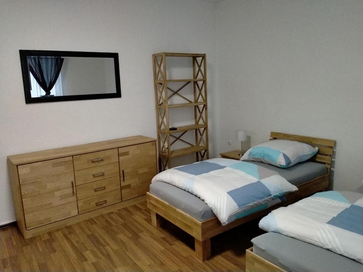 Ferienwohnung Macfewo Im Zentrum Von Mayen Exteriér fotografie